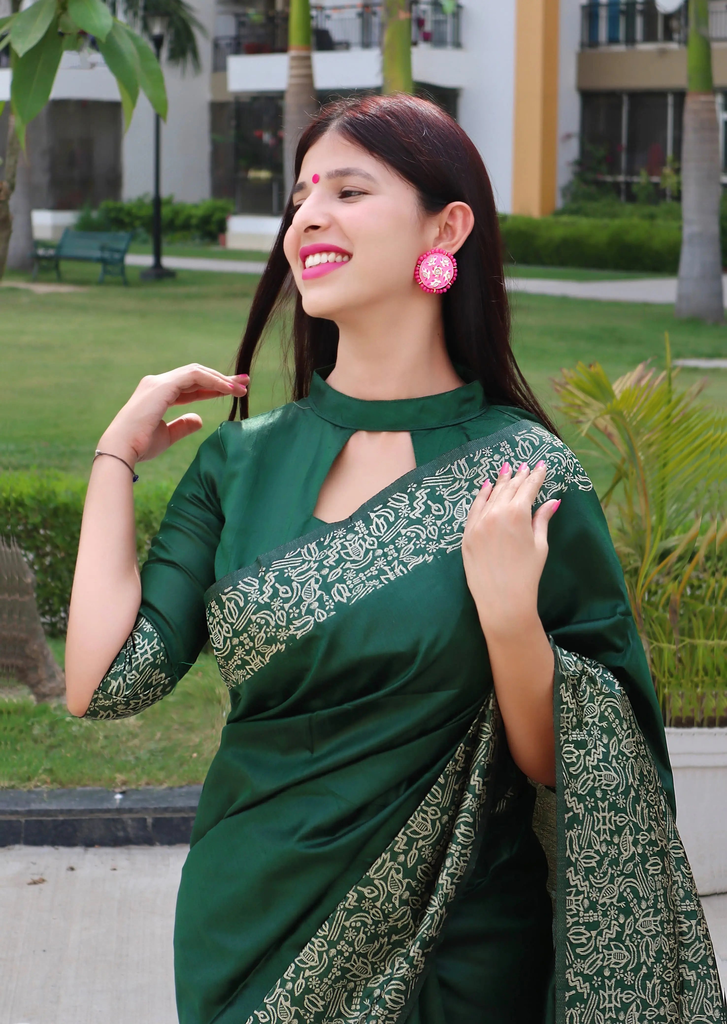 Dark Green Warli Weaving Soft Banglori Raw Silk Saree featuring intricate handloom craftsmanship, ideal for reception, sangeet, and festive occasions.
